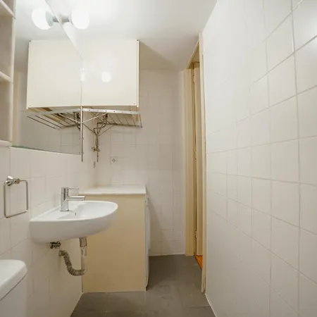 Vintage Flat By Hosty *