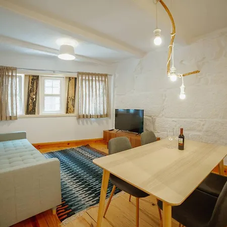 Vintage Flat By Hosty * Oporto