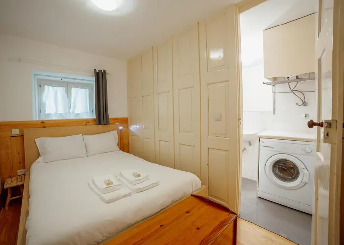 Vintage Flat By Hosty